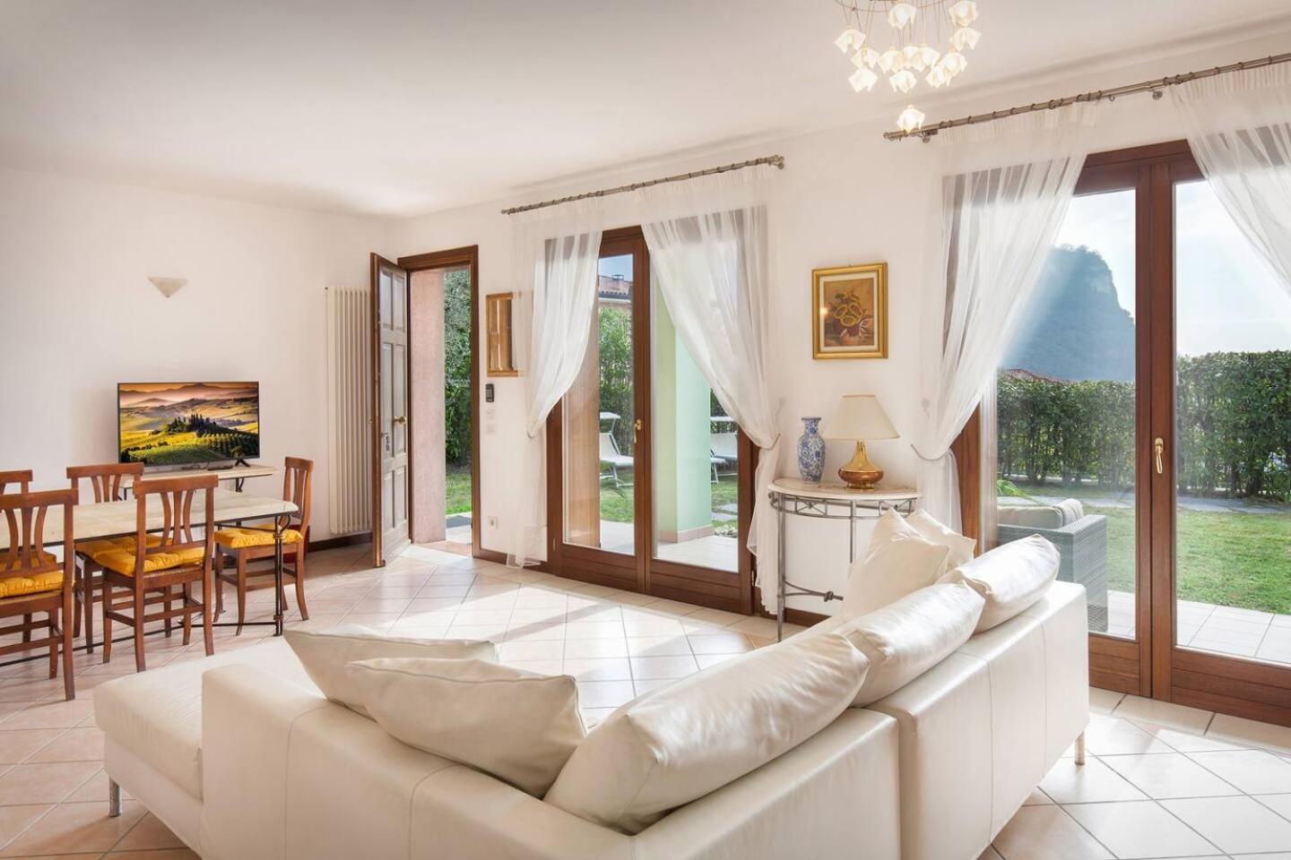 Villa Regina Gardesana Exterior foto